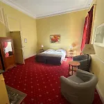 Hotel Chateau Le Haget Montesquiou