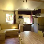 Chateau Le Haget Hotel 3*